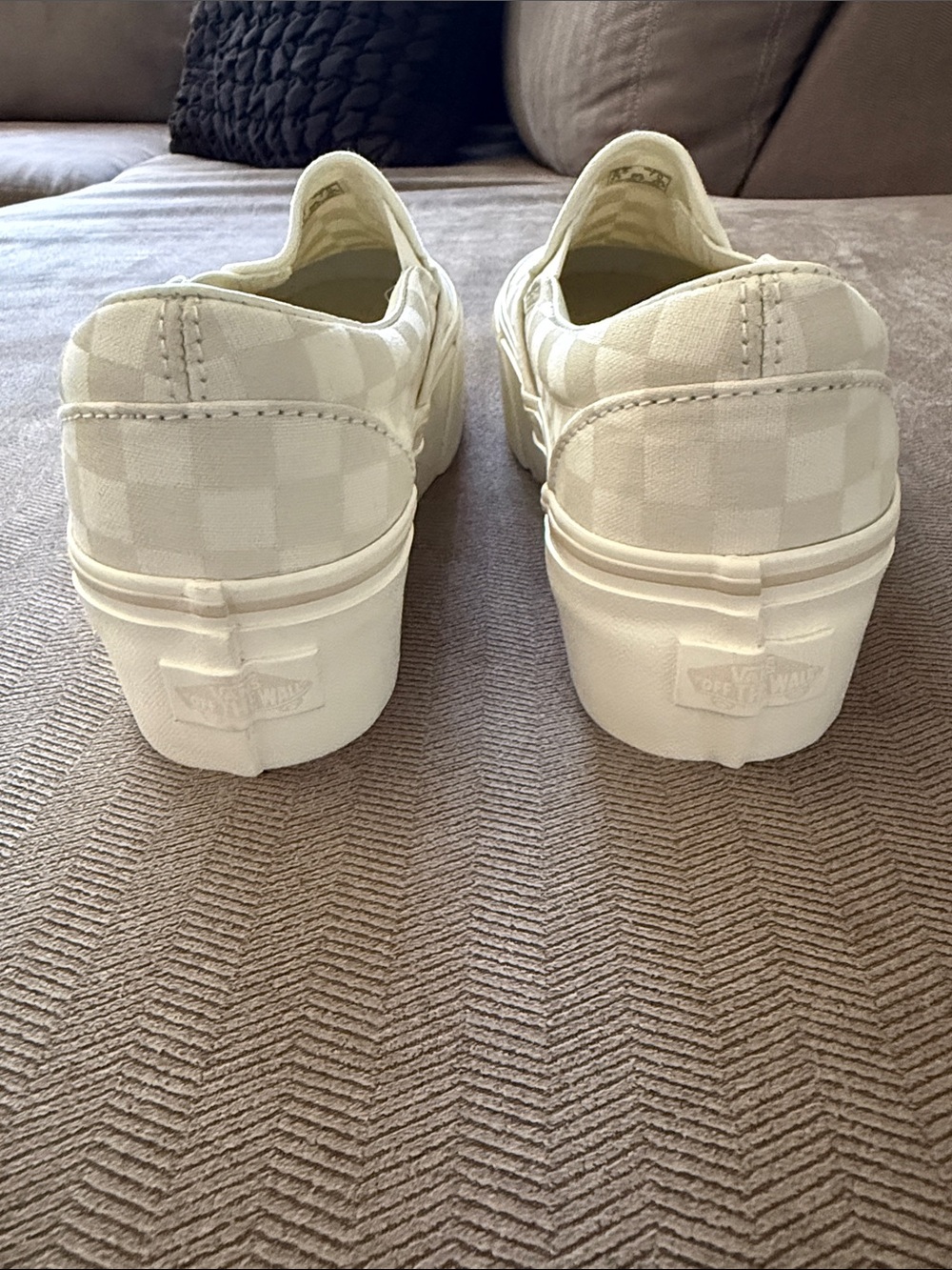 Vans Women’s Checkerboard Platform Slip-On Sneakers - NEW! - Picture 3 of 4